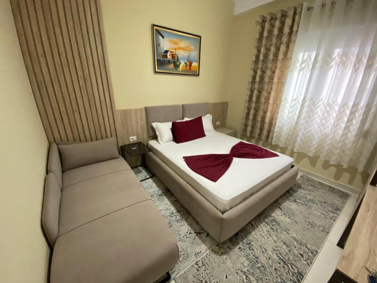 Vlorë Kevin'S Lungomare Apartment מראה חיצוני תמונה