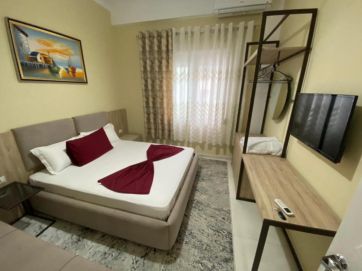 Vlorë Kevin'S Lungomare Apartment מראה חיצוני תמונה