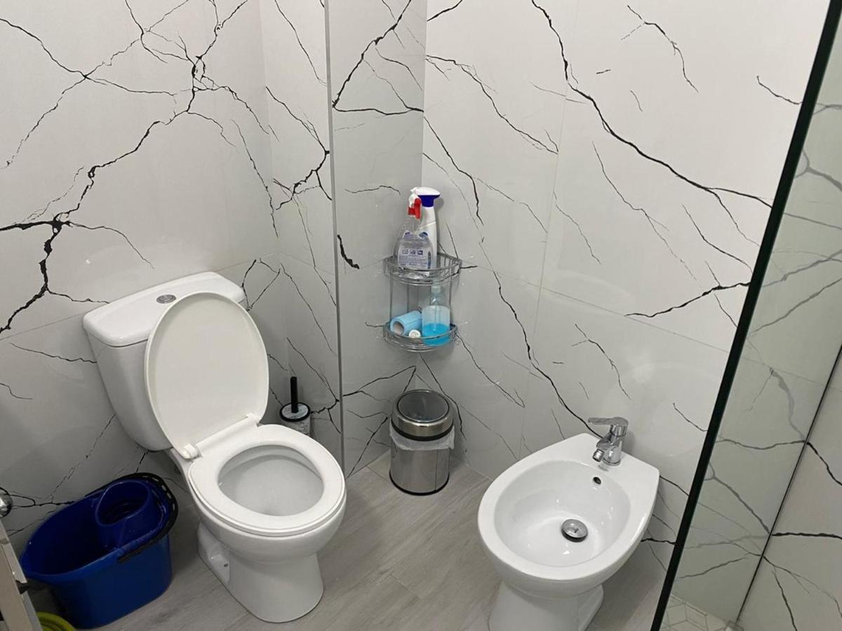 Vlorë Kevin'S Lungomare Apartment מראה חיצוני תמונה