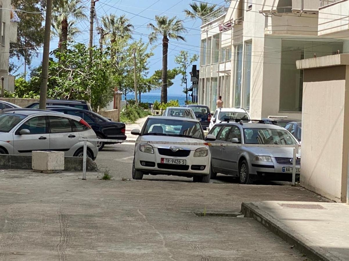 Vlorë Kevin'S Lungomare Apartment מראה חיצוני תמונה
